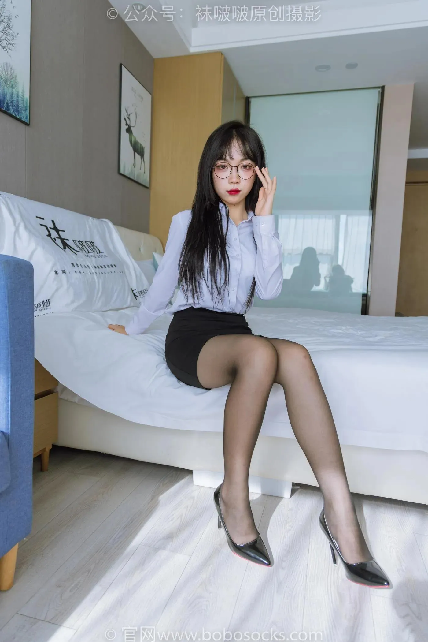 [BoBoSocks袜啵啵]NO.185 周周-ol制服、高跟鞋、黑丝 [140P]插图9